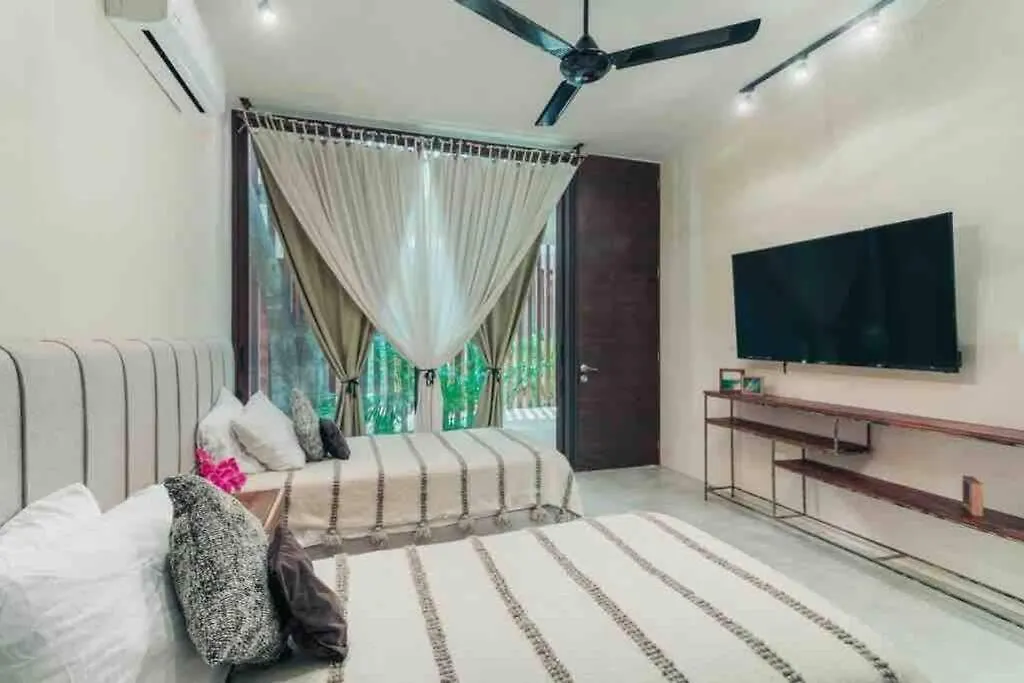图卢姆Luxury 2 Bdr 2 Bth 2 Bikes Jacuzzi Fiboptic Wifi.公寓